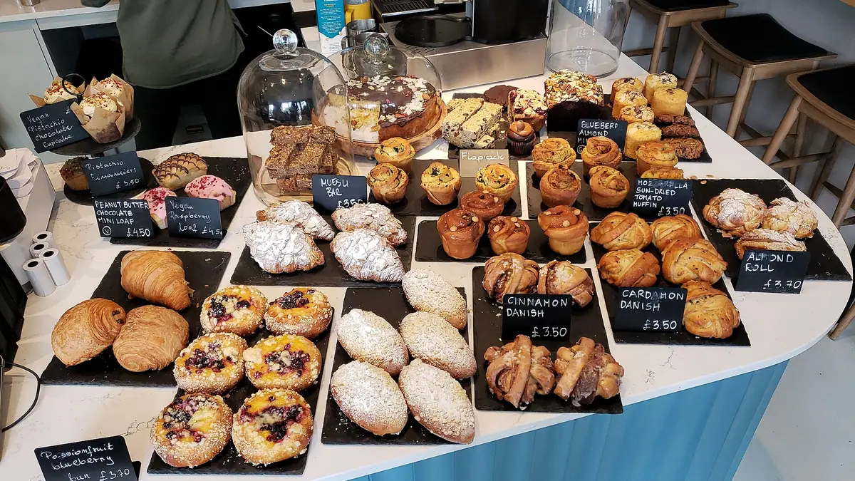 Bakery & Café bakes